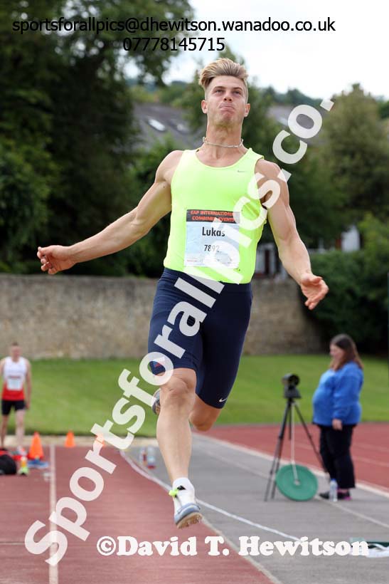 Senior mens long jump, EAP International Combined Events, Hexham Northumberland. Photo: David T. Hewitson/Sports for All Pics